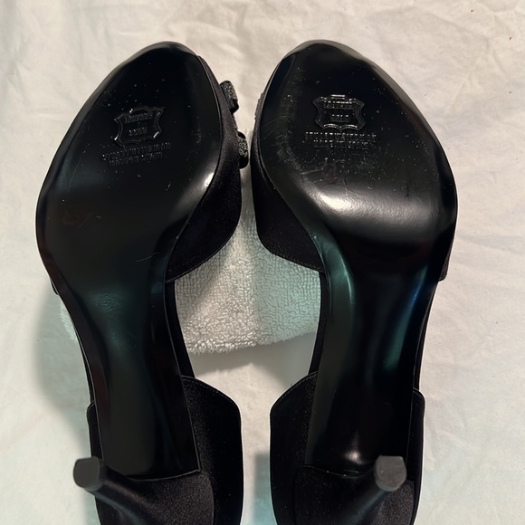 NEW Stuart Weitzman Black Satin Heels - Picture 3 of 7